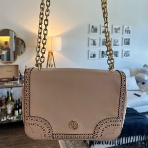 Short or long chain pink Tory Burch purse great condition